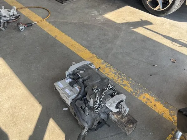 service auto - lucrare în service-ul AutoViva Strejnicu